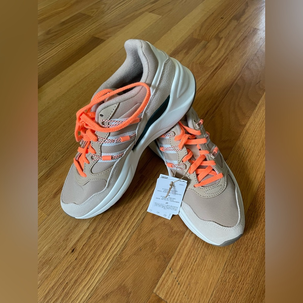 Adidas Retropy Adisuper Sneakers